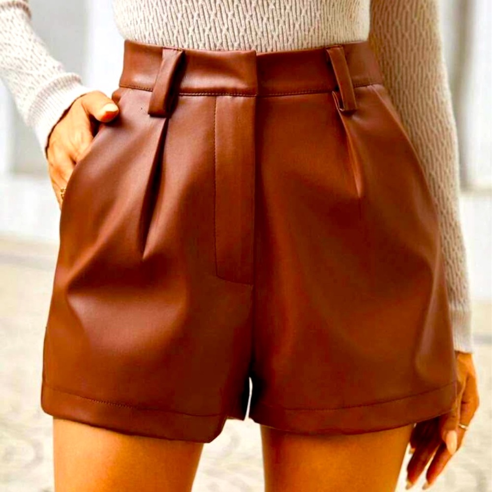 New Brown Pleather Pleated Shorts. size large